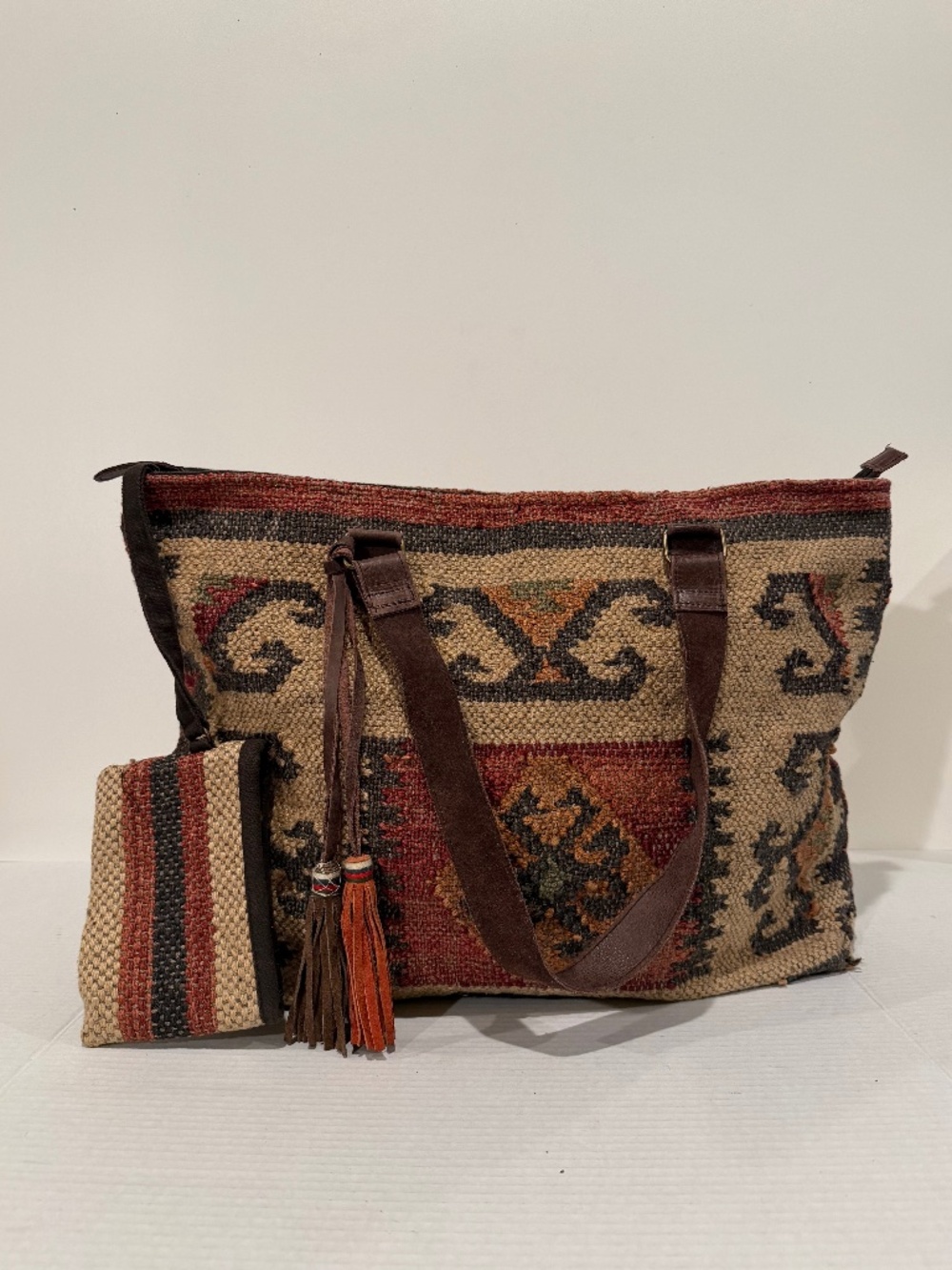 NWOT - TURKISH KILIM TOTE BAG - LARGE